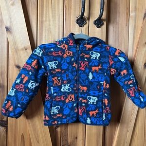 Columbia jacket size 4T reversible.🌲🎄